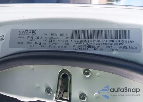 2017 Ram 1500 Tradesman 4X2 6'4 Box z USA, uszkodzony, nr VIN 1C6RR6FG1HS860856